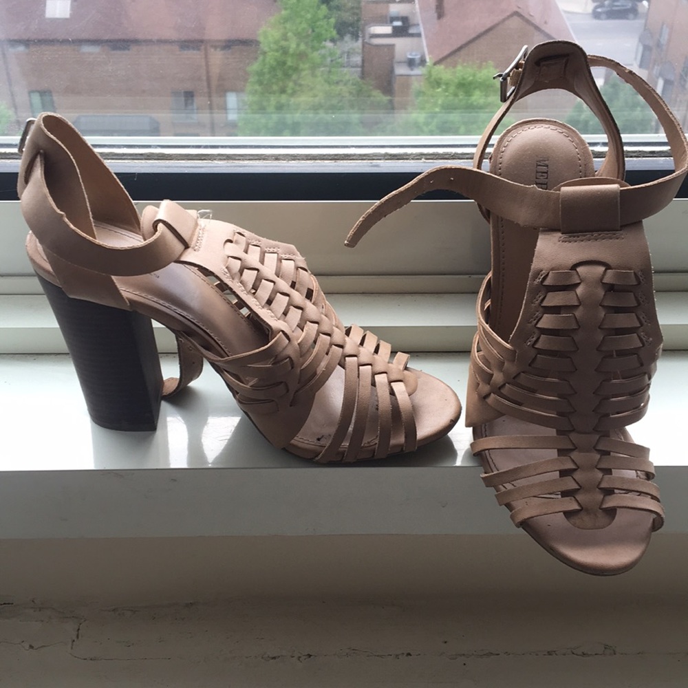 Strappy heel sandal